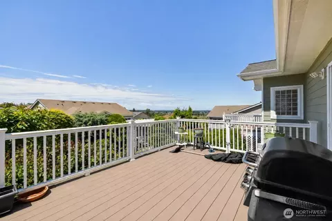 Exterior - 40 Coral Dr, Sequim, WA 98382 photo 4 of 13