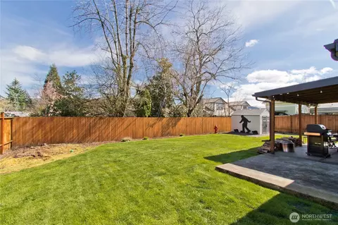 Exterior - 1867 Clovercrest St, Enumclaw, WA 98022 photo 3 of 8