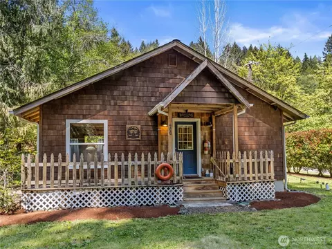 400 N Finch Creek Rd, Hoodsport, WA 98548