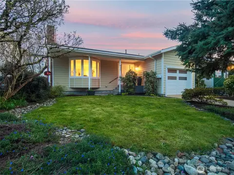 927 NW 58th St, Seattle, WA 98107