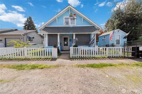 422 Madison St, Centralia, WA 98531