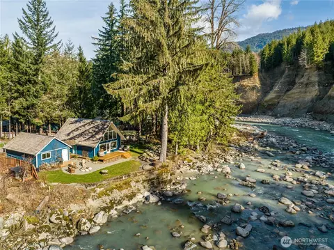 9909 353rd Dr NE, Granite Falls, WA 98252