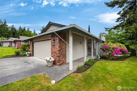 2010 Creekside Ln, Anacortes, WA 98221