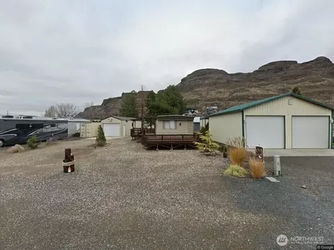 947 Hunter Ave SW, Quincy, WA 98848