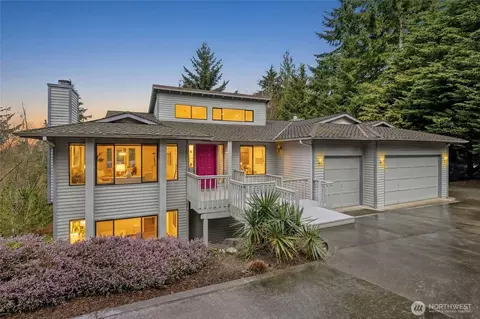 2420 Squak Mountain Loop SW, Issaquah, WA 98027