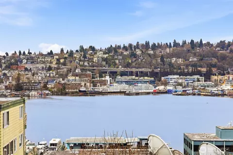 1758 Dexter Ave N #4, Seattle, WA 98109