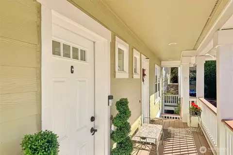 Exterior - 3111 Norton Ave #C, Everett, WA 98201 photo 3 of 4