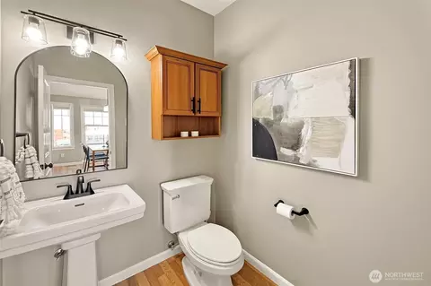 Bath - 3111 Norton Ave #C, Everett, WA 98201 photo 1 of 3