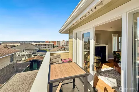 Exterior - 3111 Norton Ave #C, Everett, WA 98201 photo 4 of 4