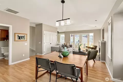 Dining - 3111 Norton Ave #C, Everett, WA 98201 photo 2 of 2