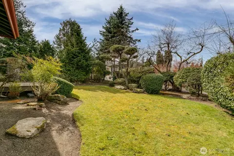 Exterior - 606 Wetmore Ave, Everett, WA 98201 photo 5 of 6