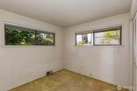 Bedroom - 606 Wetmore Ave, Everett, WA 98201 photo 4 of 4