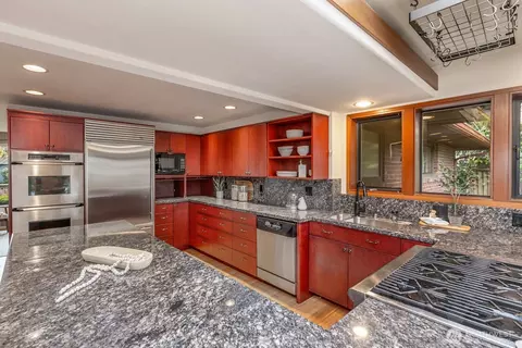 Kitchen - 606 Wetmore Ave, Everett, WA 98201 photo 2 of 5