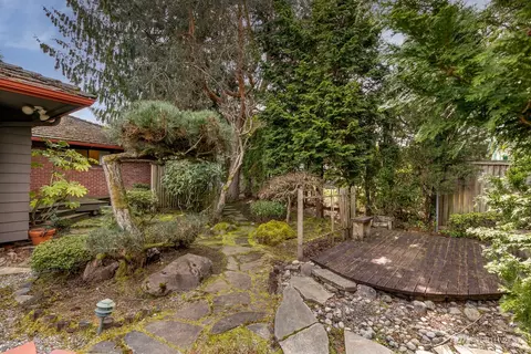 Exterior - 606 Wetmore Ave, Everett, WA 98201 photo 4 of 6
