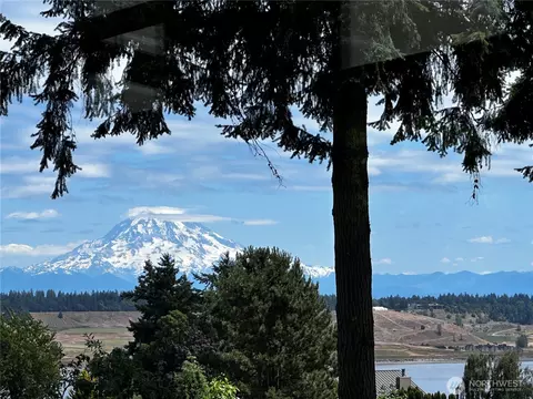 1130 Queets Dr, Fox Island, WA 98333