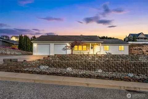 1263 Wheatridge Dr, East Wenatchee, WA 98802