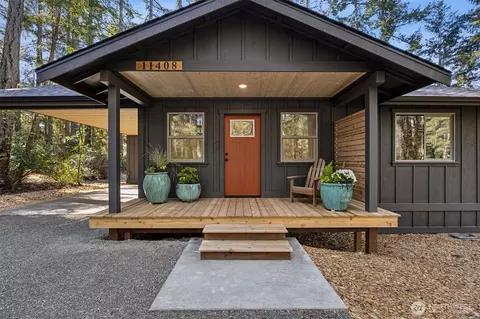 11408 Laurel Pl, Anderson Island, WA 98303