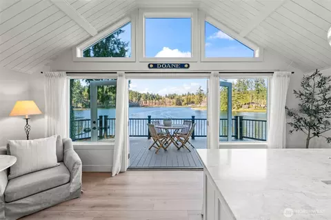 5915 Lagoon Ln NW, Gig Harbor, WA 98335
