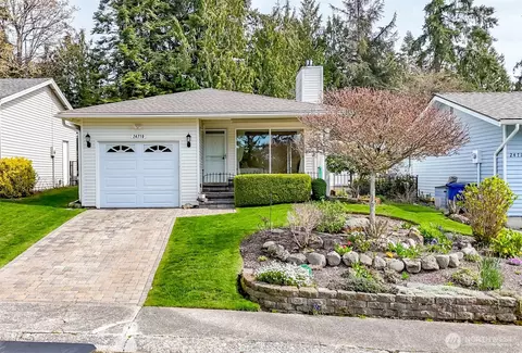 24710 11th Ave S, Des Moines, WA 98198