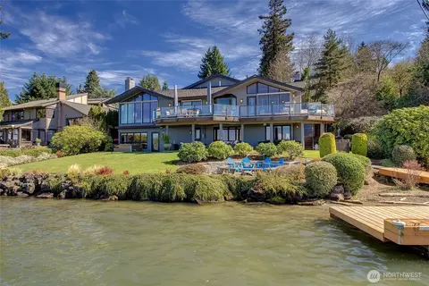 16 Meadow Ln, Mercer Island, WA 98040