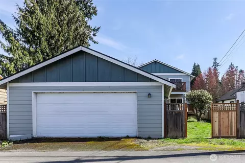 Exterior - 1910 Chestnut St, Everett, WA 98201 photo 7 of 7