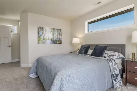Bedroom - 1910 Chestnut St, Everett, WA 98201 photo 1 of 5