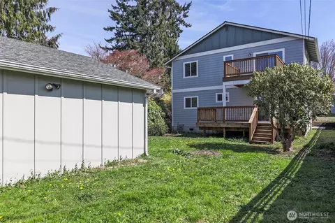 Exterior - 1910 Chestnut St, Everett, WA 98201 photo 4 of 7
