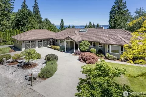 154 Maxview Dr, Port Ludlow, WA 98365