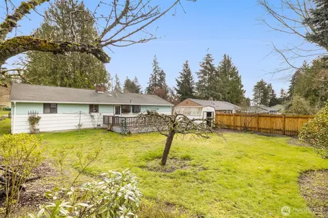 20401 25th Ave NE, Shoreline, WA 98155