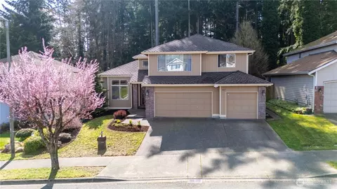 417 SW 353rd St, Federal Way, WA 98023