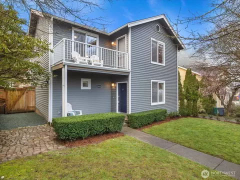 26491 NE Valley St, Duvall, WA 98019