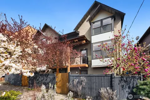 3636 Palatine Ave N UNIT A, Seattle, WA 98103