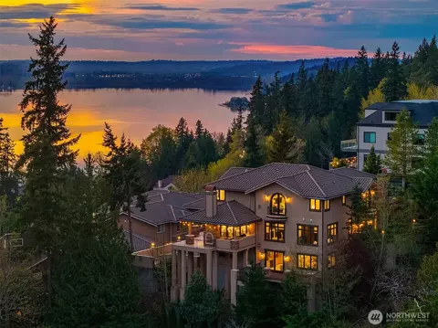 20615 NE 16th St, Sammamish, WA 98074
