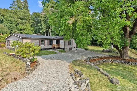 10939 Alfred St, Rockport, WA 98283