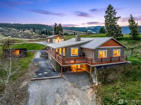 851 Wheeler Hill Rd, Wenatchee, WA 98801