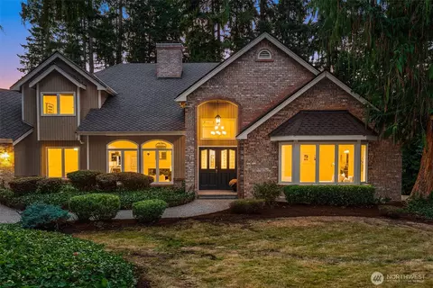 16707 NE 124th St, Redmond, WA 98052