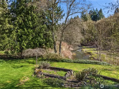 Exterior - 152 Simme Valley Ln, Winlock, WA 98596 photo 8 of 11