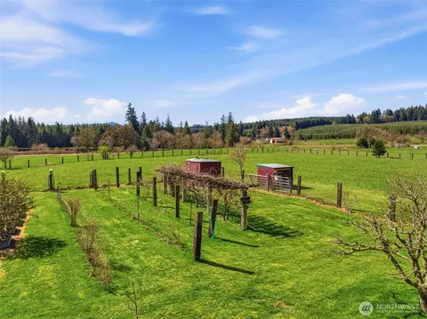 Exterior - 152 Simme Valley Ln, Winlock, WA 98596 photo 9 of 11