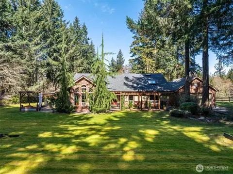 5007 Foxtrail Dr NE, Olympia, WA 98516