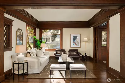 Living - 952 16th Ave E, Seattle, WA 98112 photo 2 of 3