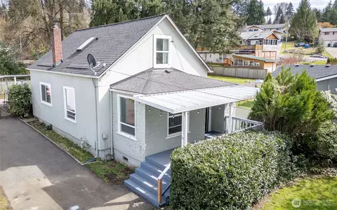 1219 21st St SE, Puyallup, WA 98372
