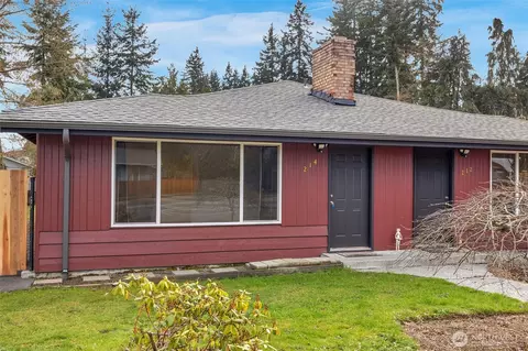 Exterior - 212 Madison St, Everett, WA 98203 photo 2 of 11