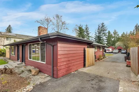 Exterior - 212 Madison St, Everett, WA 98203 photo 9 of 11