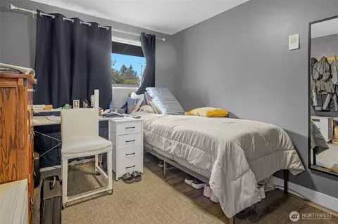 Bedroom - 212 Madison St, Everett, WA 98203 photo 4 of 4