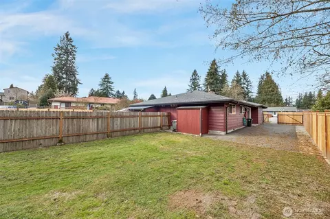 Exterior - 212 Madison St, Everett, WA 98203 photo 6 of 11