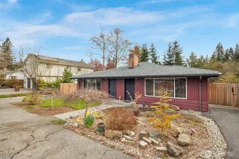 Exterior - 212 Madison St, Everett, WA 98203 photo 3 of 11
