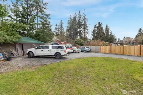 Exterior - 212 Madison St, Everett, WA 98203 photo 7 of 11