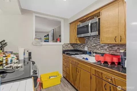 Kitchen - 212 Madison St, Everett, WA 98203 photo 4 of 4