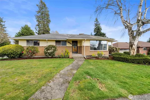 10702 39th Ave SW, Seattle, WA 98146