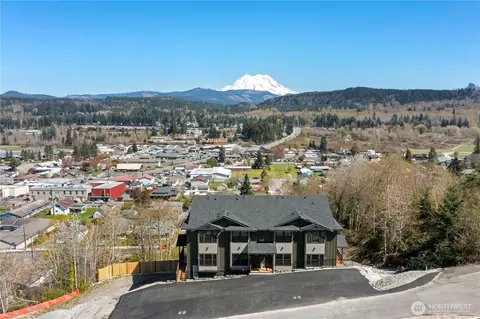 117 Orchard Ave S #A, Eatonville, WA 98328